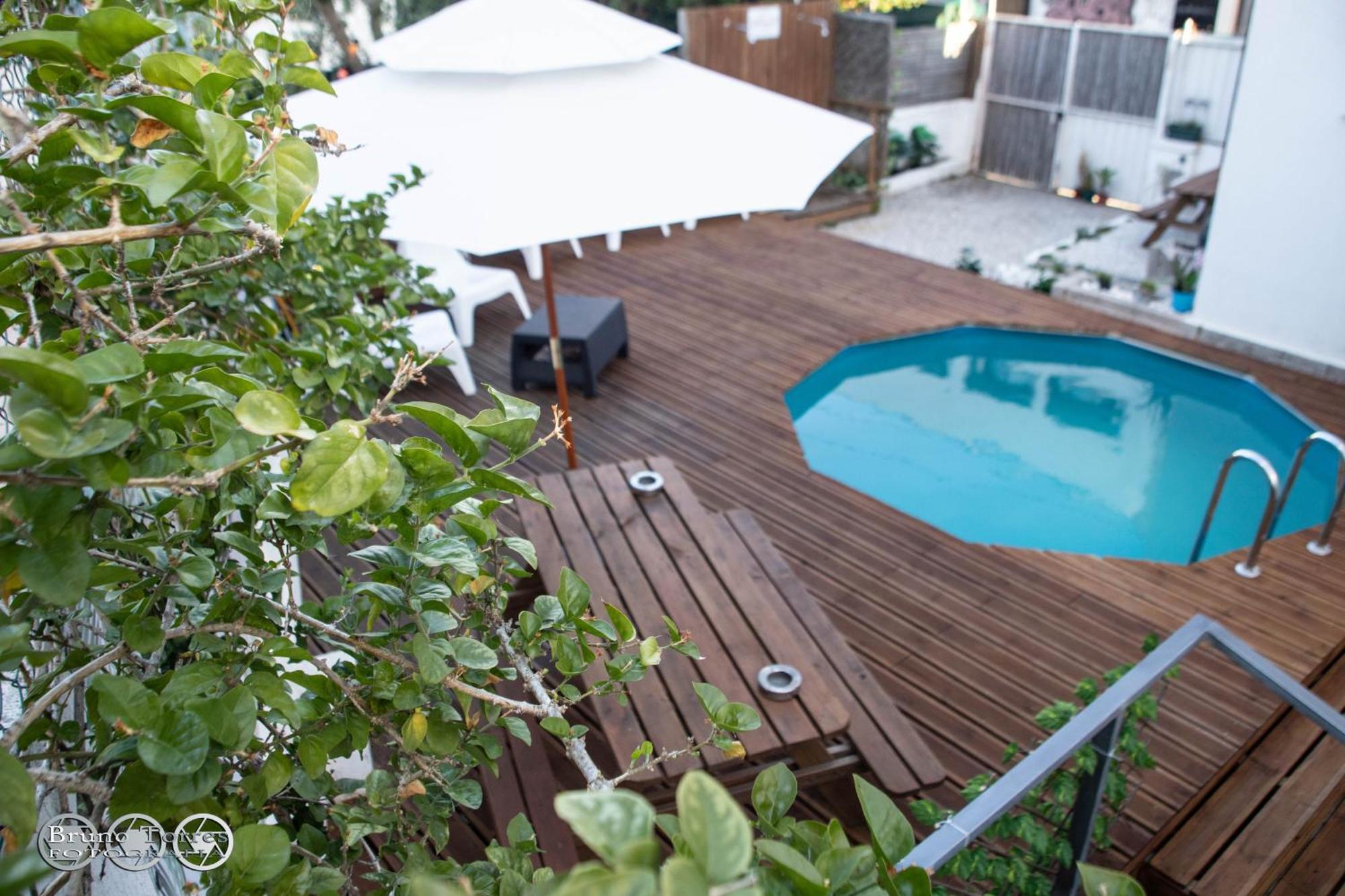The Shed Surf Lodge Costa da Caparica Exterior photo