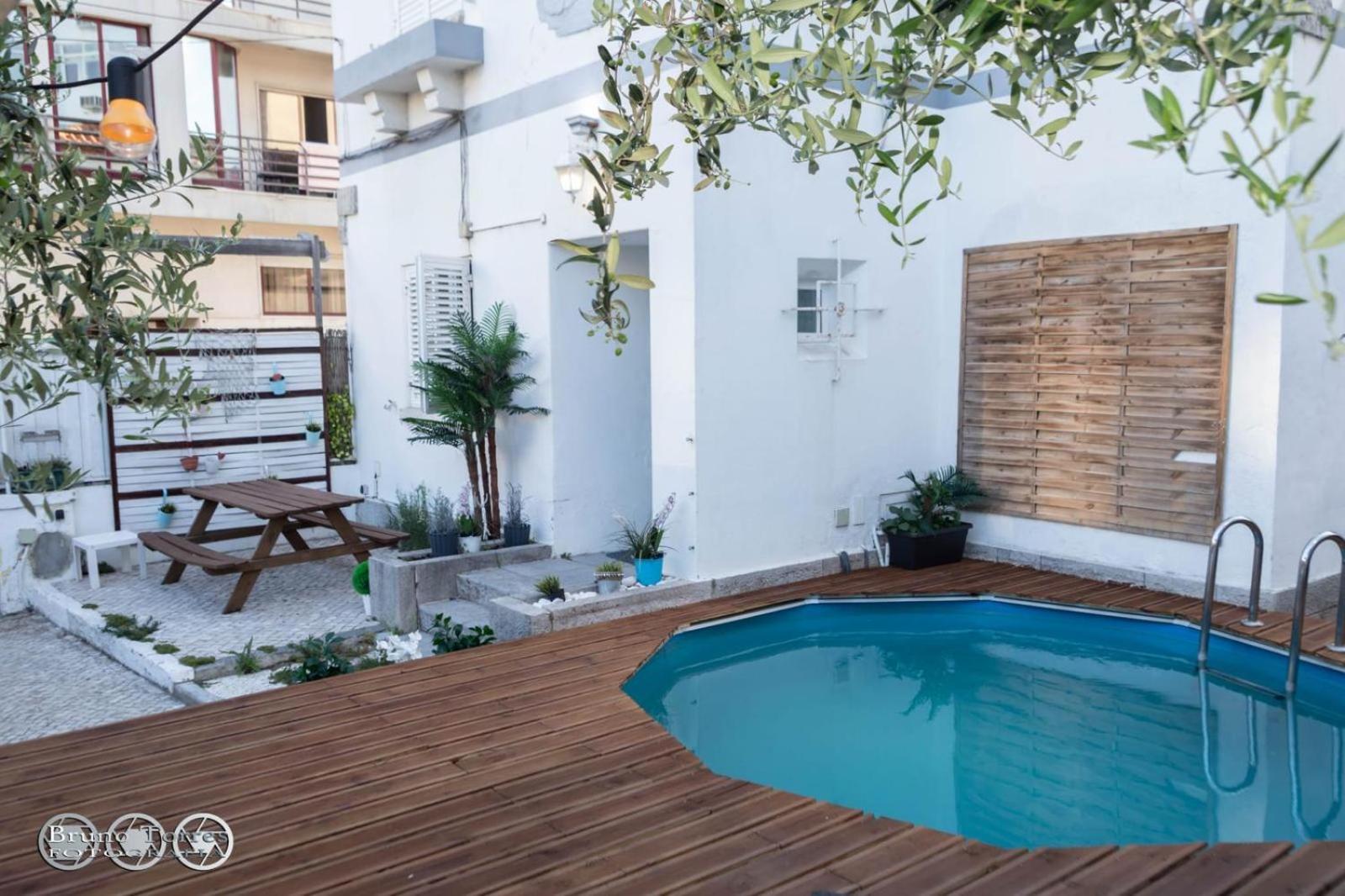 The Shed Surf Lodge Costa da Caparica Exterior photo